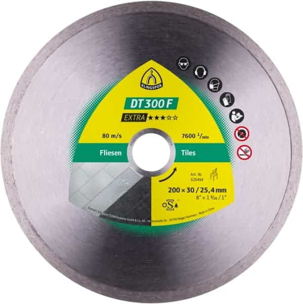DT 300 F Extra - je standardna rezalna plošča za čiste robove brez lomljenja, z dobrim razmerjem med ceno in zmogljivostjo. Vključen reducirni obroč od 30mm do 25,4mm.