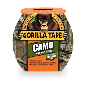 Lepilni trak GORILLA TAPE 48mm x 8m CAMO sodi med najmočnejše lepilne trakove na trgu. Odporen na vodo, UV žarke, vremenske vplive in obrabo. Sestavjen iz dveh slojev lepila in poroznega veziva, zato je zelo primeren tudi za uporabo na hrapavih površinah kot so kamen, les in beton.