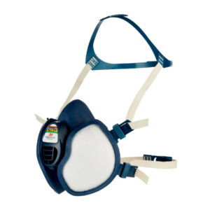 Zaščitna maska 3M 4279 FFABEKP3D lahka polobrazna maska s 4-točkovnim zapenjanjem in izdihovalnim ventilom, ki nudi zaščito pred trdnimi delci in prahom, organskimi in anorganskimi plini in hlapi ter amoniakom in dolomitnim prahom.